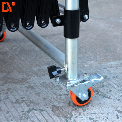 Gravity Skate Wheel Belt 100t/H Powered Roller Conveyor System Foldable Adjustable Height